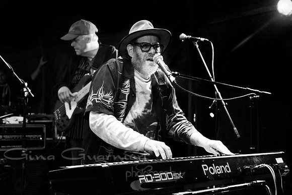 Professor Louie & the Crowmatix