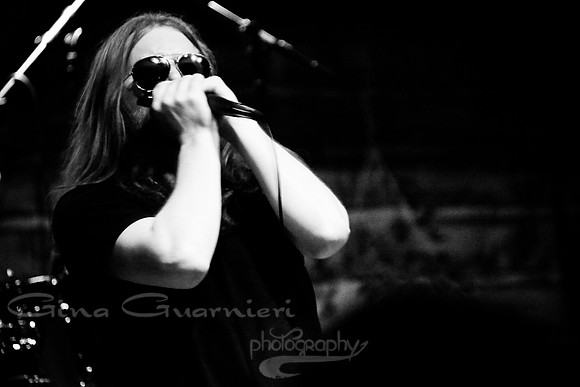 Sister Sparrow and the Dirty Birds