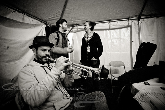 Sister Sparrow and the Dirty Birds