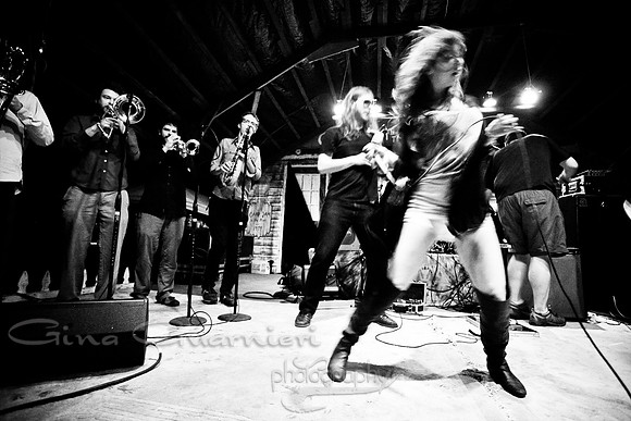 Sister Sparrow and the Dirty Birds